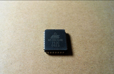 全新原装正品 AT28C64B-15JC AT28C64B PLCC32 存储器 集成电路
