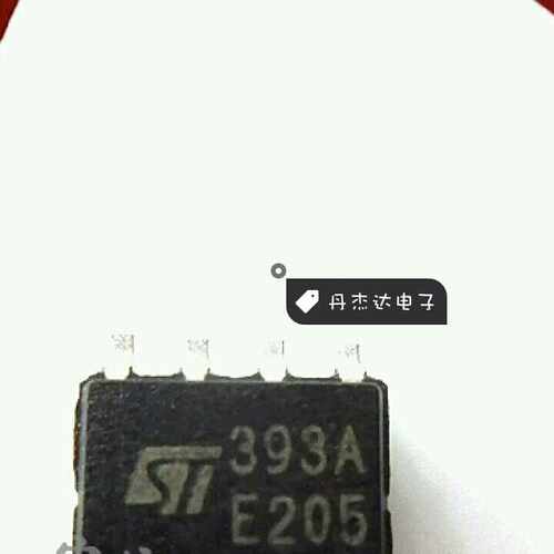 一级 LM393ADT 393A  贴片SOP8 双电压比较器