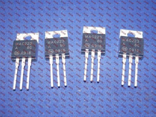 全新原装正品 MAC223A8 MAC223 TO220 20A600V 大功率双向可控硅