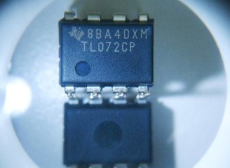 直插 TL072CP 双运算放大器 JFET DIP-8
