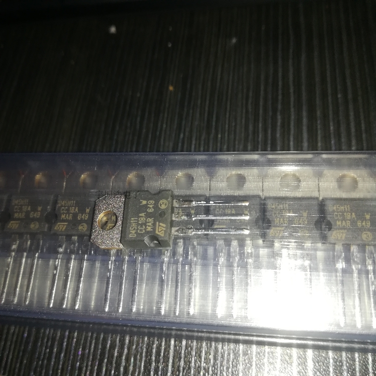 D45H11 TO-220 全新原装可以直拍