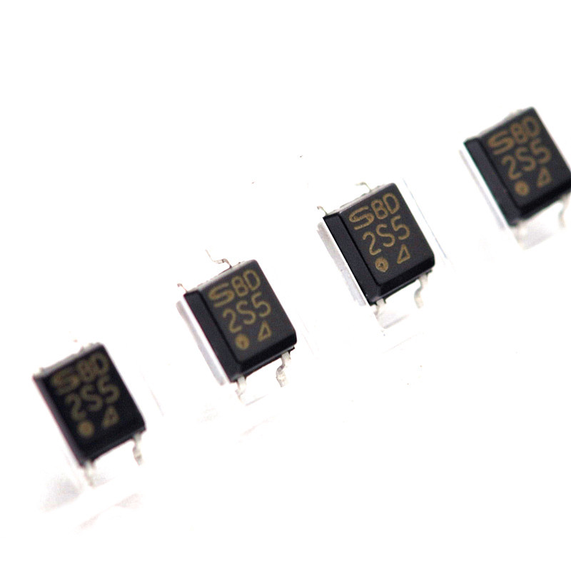 S2S5A00F 光耦 贴片SOP4 光隔离器 光电耦合