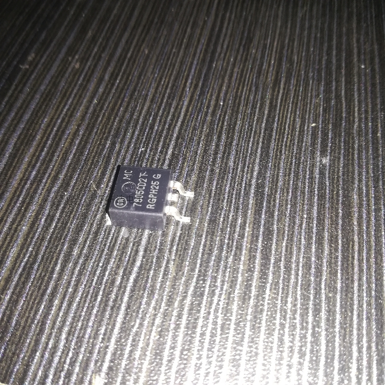 MC7805CD2TR4G TO-263 全新原装可以直拍