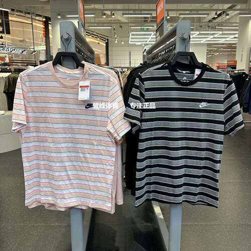 Nike耐克男刺绣宽松透气短袖