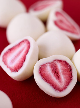 【现货】日本进口神户Frantz草莓夹心松露白巧克力纯可可脂