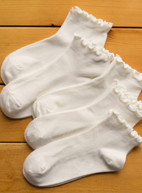 春夏季日系木耳边短袜韩国花边棉袜子女学院风可爱少女袜子黑白色