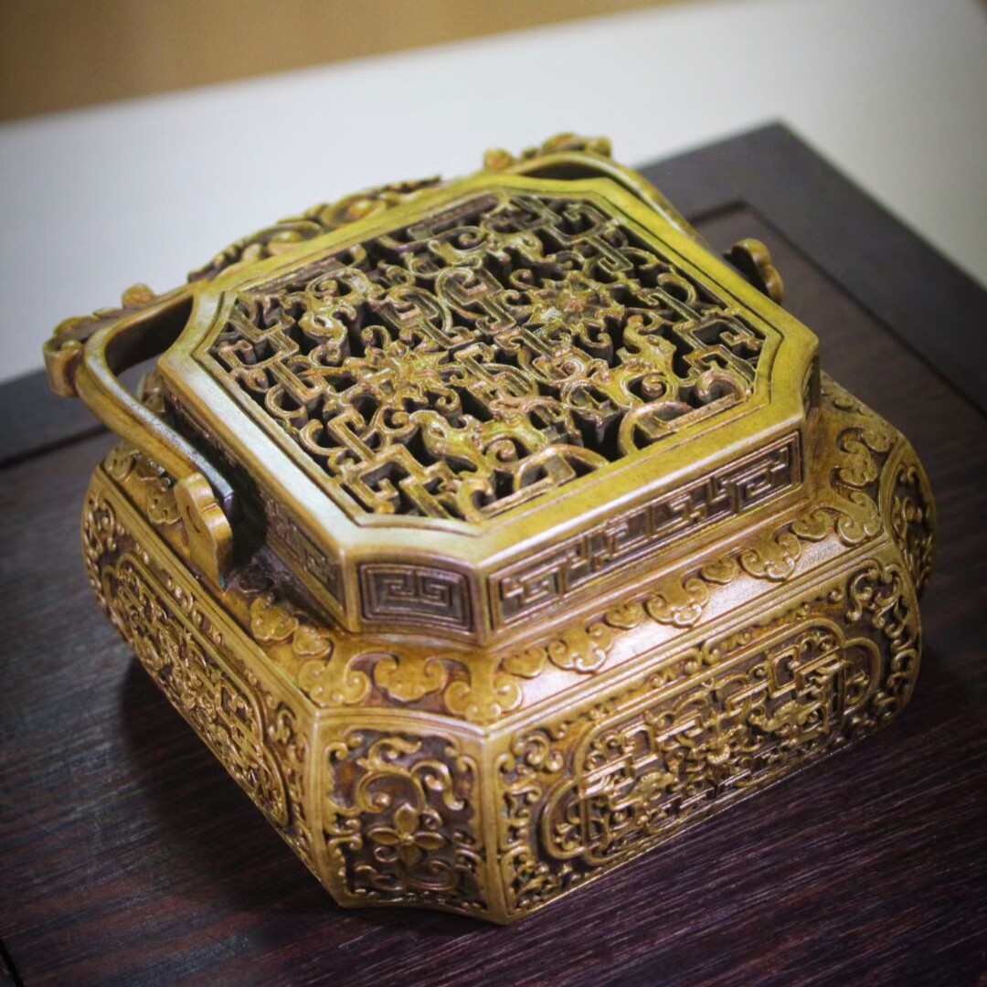 陈巧生制鳝鱼黄缠枝莲纹提梁方手炉巧生炉彦岐炉香精舍宣德炉香薰