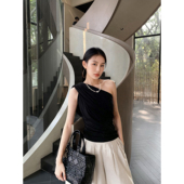 GEMQI天丝黑色荡领斜肩设计感两穿吊带背心女夏季 2025新款 T恤上衣