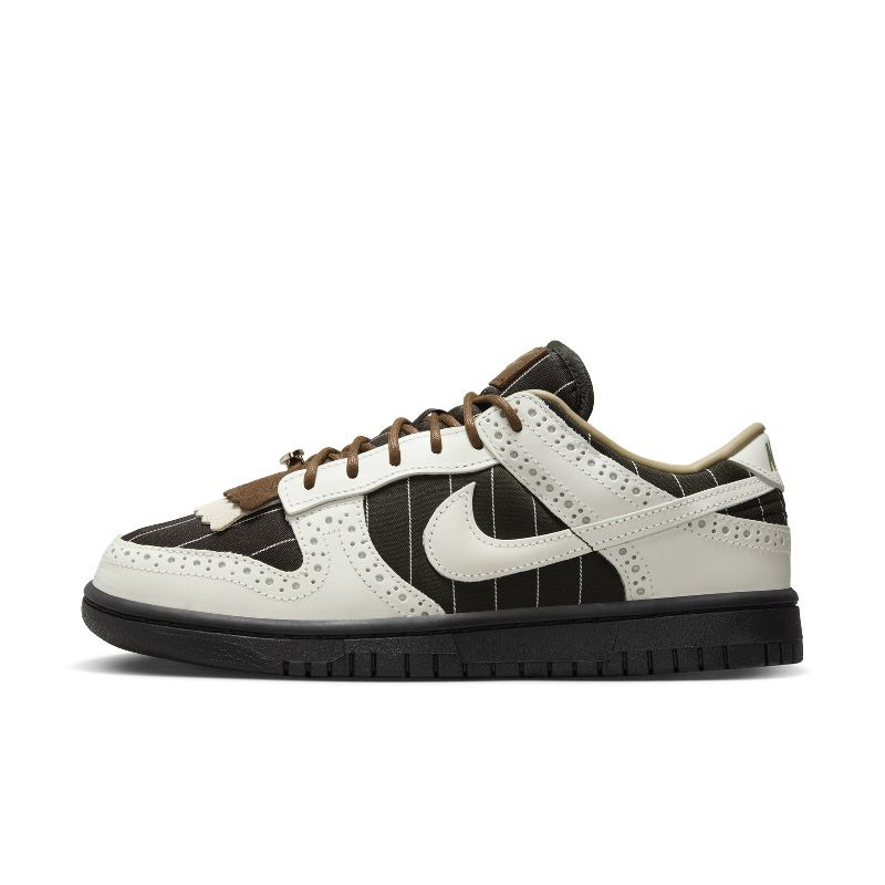NikeDunkLowLX黑白色女板鞋