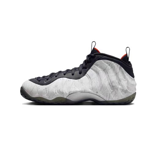 Nike白灰黑中帮篮球鞋