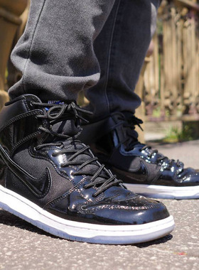 Nike SB Dunk耐克男 黑蓝 大灌篮 漆皮高帮休闲板鞋BQ6826-002