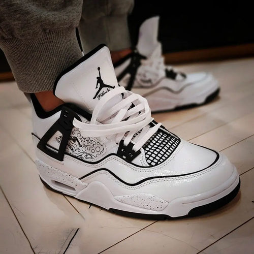 AJ4二次元水彩手绘高帮篮球鞋女