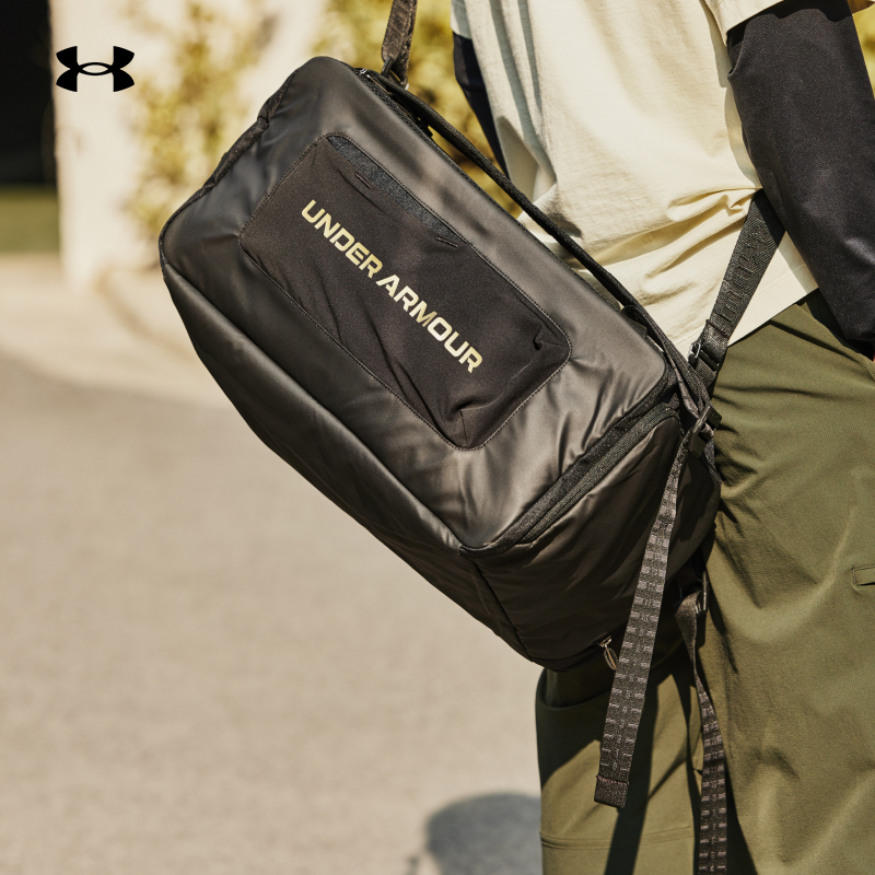 安德玛男女同款旅行双肩背包