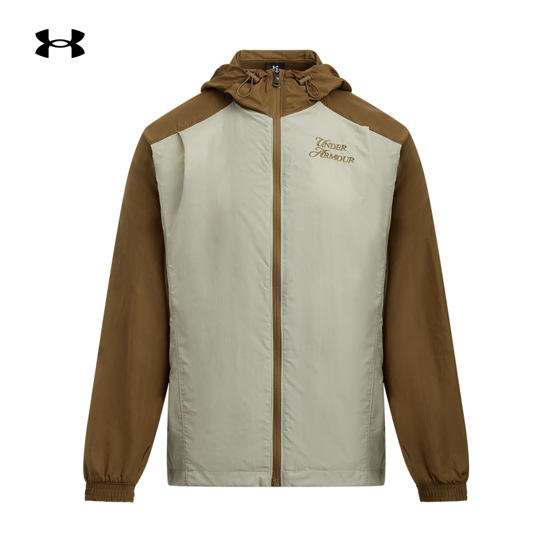 褶皱梭织,利落有型,稳固贴合,刺绣设计