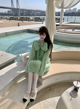With 99jiu【乖乖千金】小香风绿色大蝴蝶结粗线毛衣裙宽松慵懒
