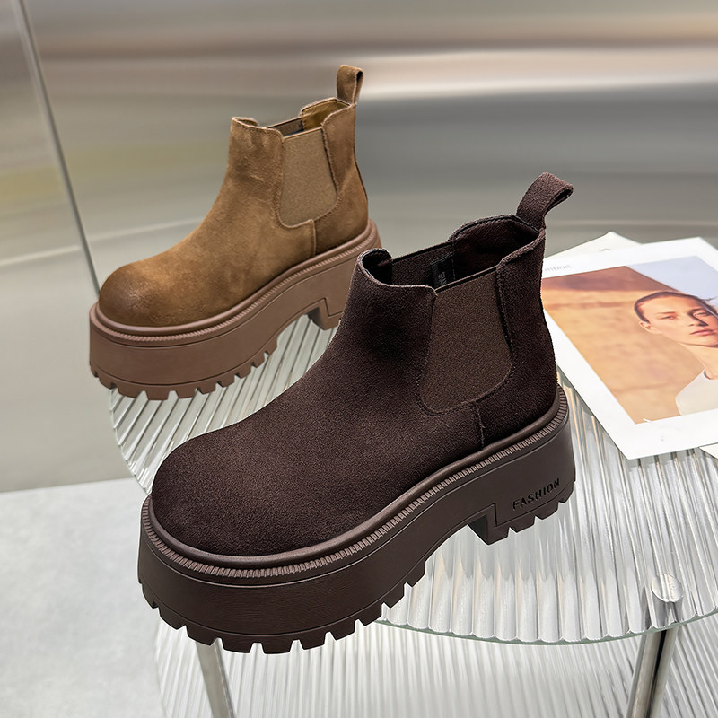 山山真皮增高厚底大头短靴女2025秋冬反绒皮套筒一脚蹬马丁靴短筒