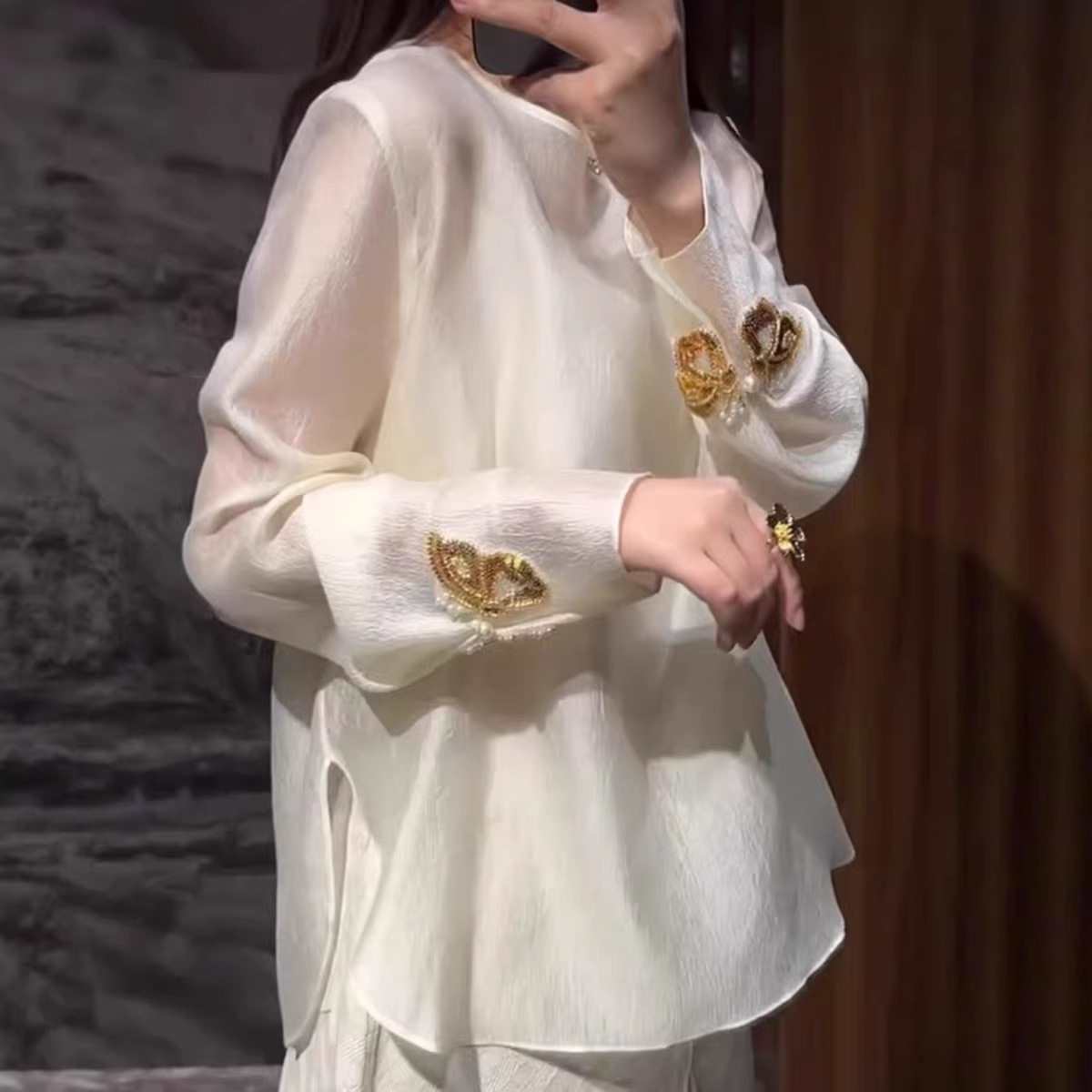 2026春夏新中式蝴蝶钉珠真丝衬衫女长袖衬衣宽松打底上衣国风小衫