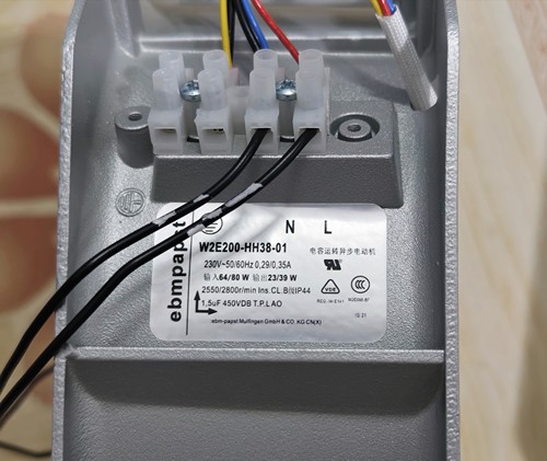 ebmpapst W2E200-HH38-01 230V 2800r/min 450V 230V 2800r/min