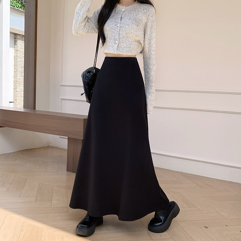 黑色毛呢a字半身裙女2026秋冬新款高腰慵懒风显瘦休闲包臀长裙子