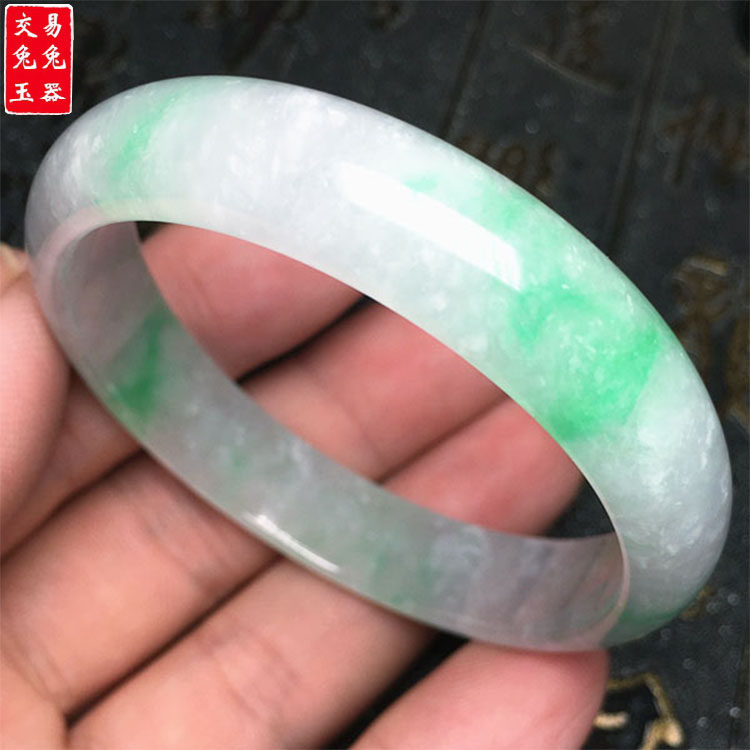 缅甸阳绿飘花翡翠贵妃玉手镯 飘绿椭圆形手环  贵妃内径55.6圈口