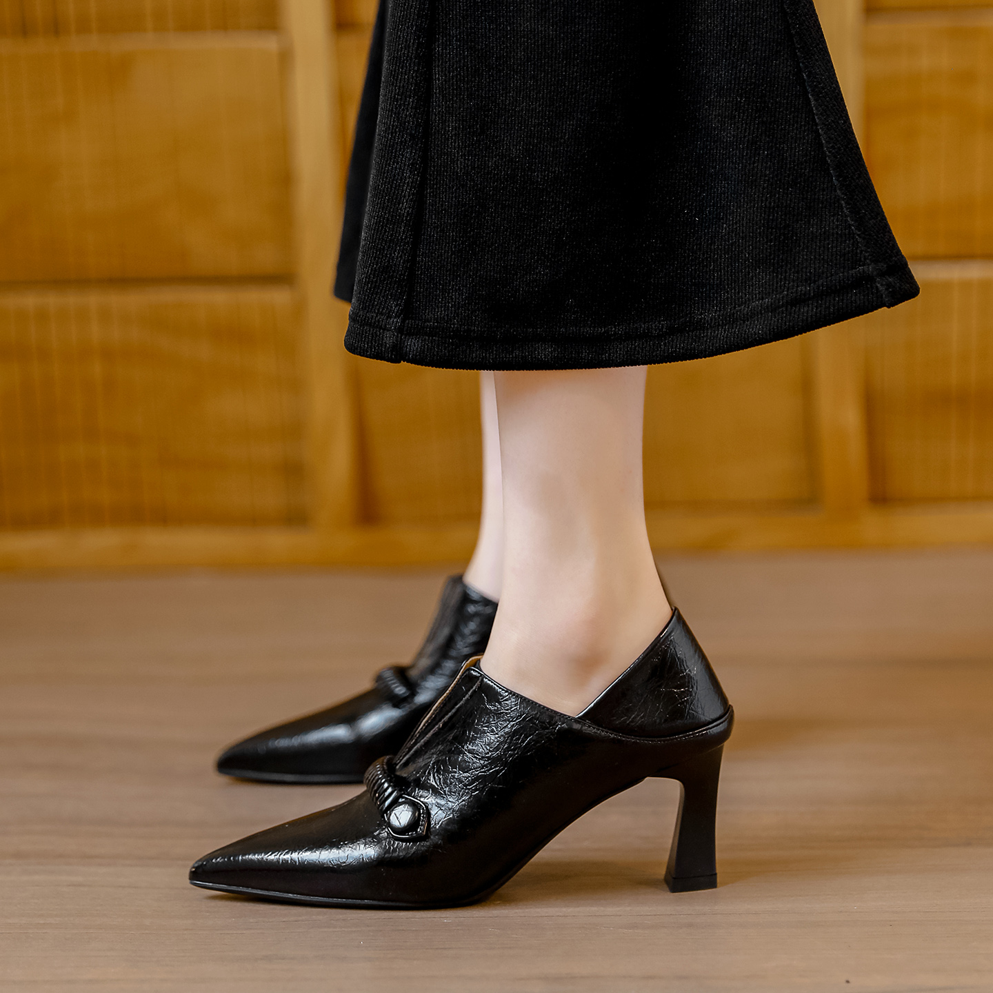 真皮~黑色粗跟高跟鞋女深口单鞋