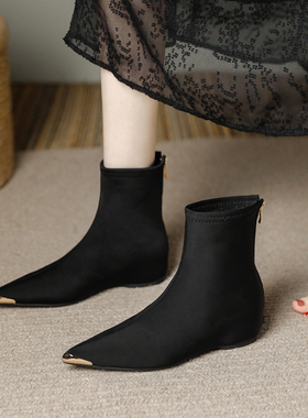 小众防踢黑色绸缎尖头平底内增高3cm短靴女2025秋冬款弹力瘦瘦靴