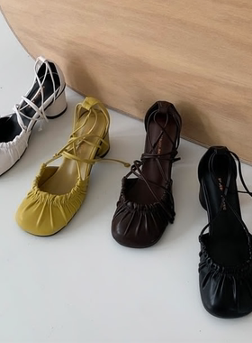 衣玲家YIL CHIC交叉绑带镂空褶皱ins减龄可爱复古包头粗跟单鞋女