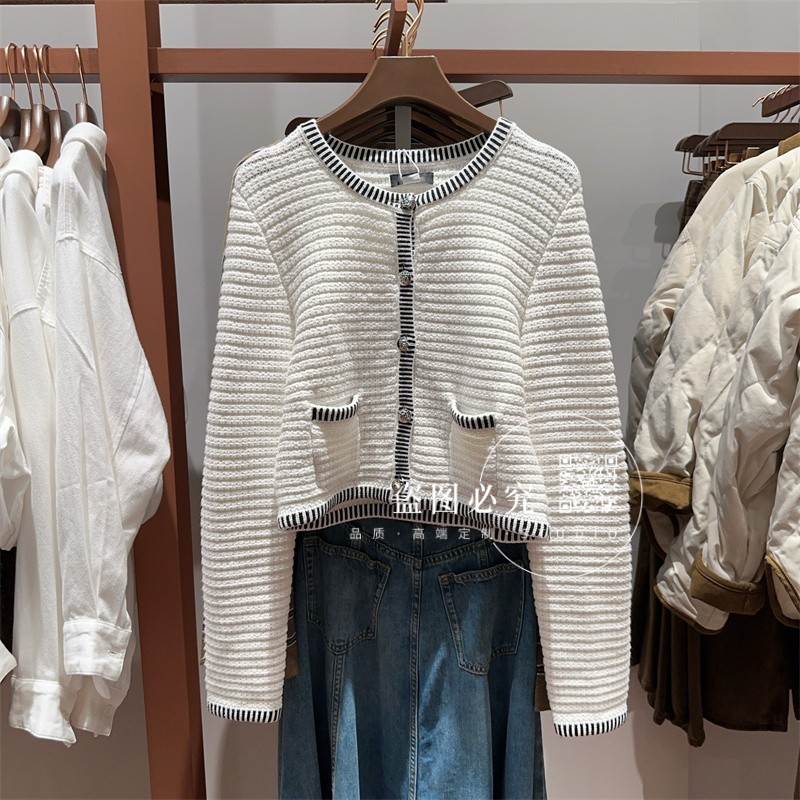 UR UX女装2025秋季新款时尚减龄气质小香气质肌理感纽扣针织开衫