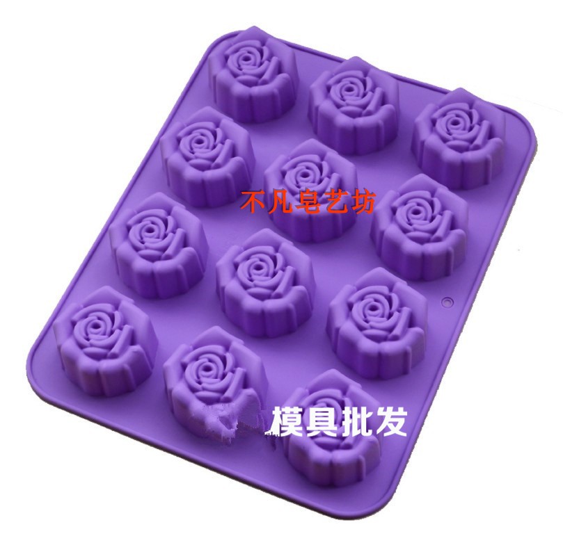 可入烤箱微波炉蛋糕模具 食品级硅胶模具 手工皂模具 12连玫瑰花
