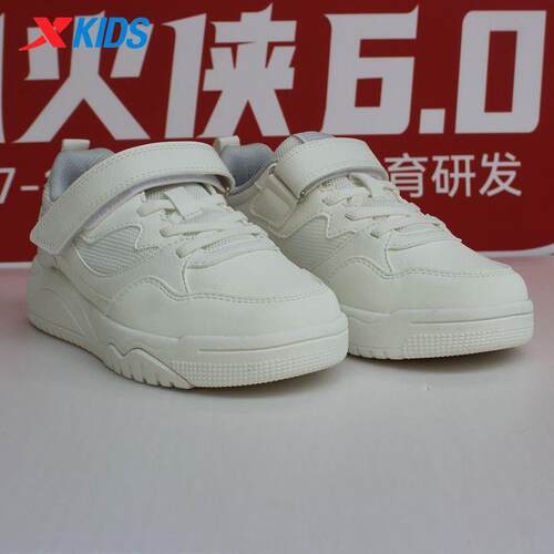 2024秋冬新款中大童板鞋