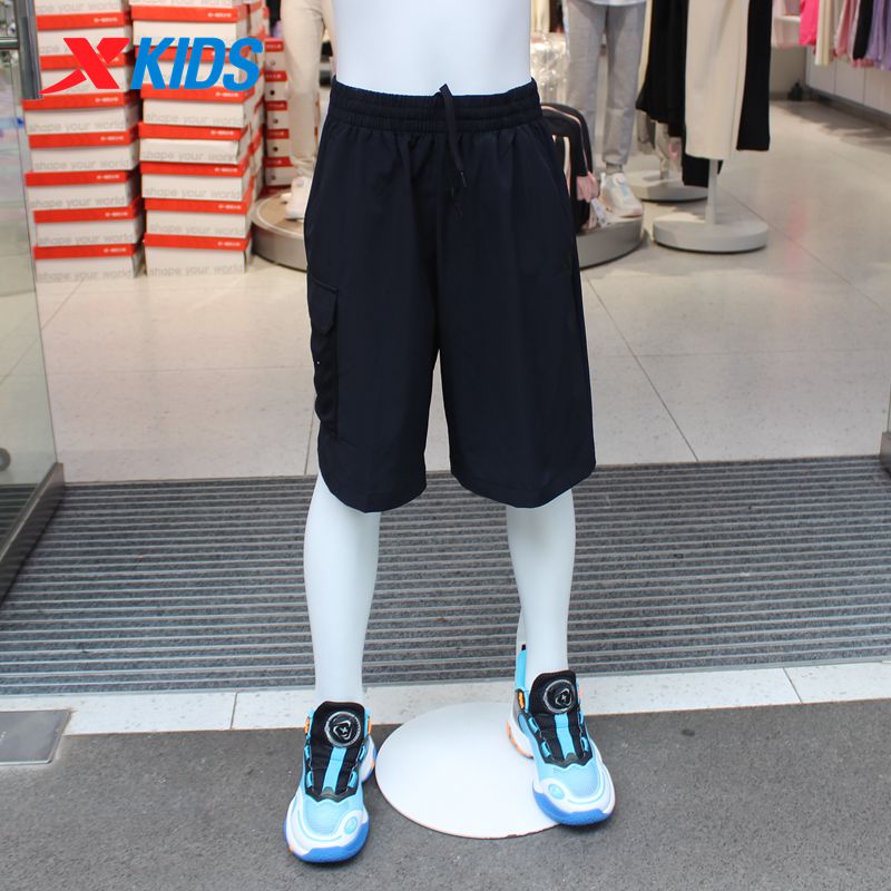 特步男童梭织五分裤夏装新款中大童篮球系列工装短裤675225424146