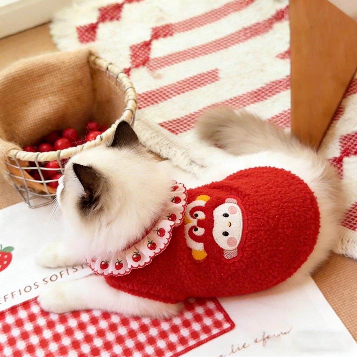 宠物衣服新年秋冬季新款红色喜庆过年装花边背心狗狗猫咪保暖马甲,宠物/宠物食品及用品,狗宠物服装/雨衣,淘宝优惠券,粉丝福利购,淘宝优惠卷