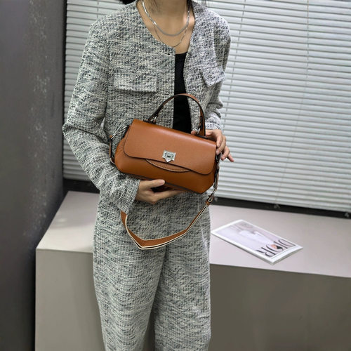 2026夏季2025真皮女包轻奢女士手提包通勤单肩包包百搭斜挎包