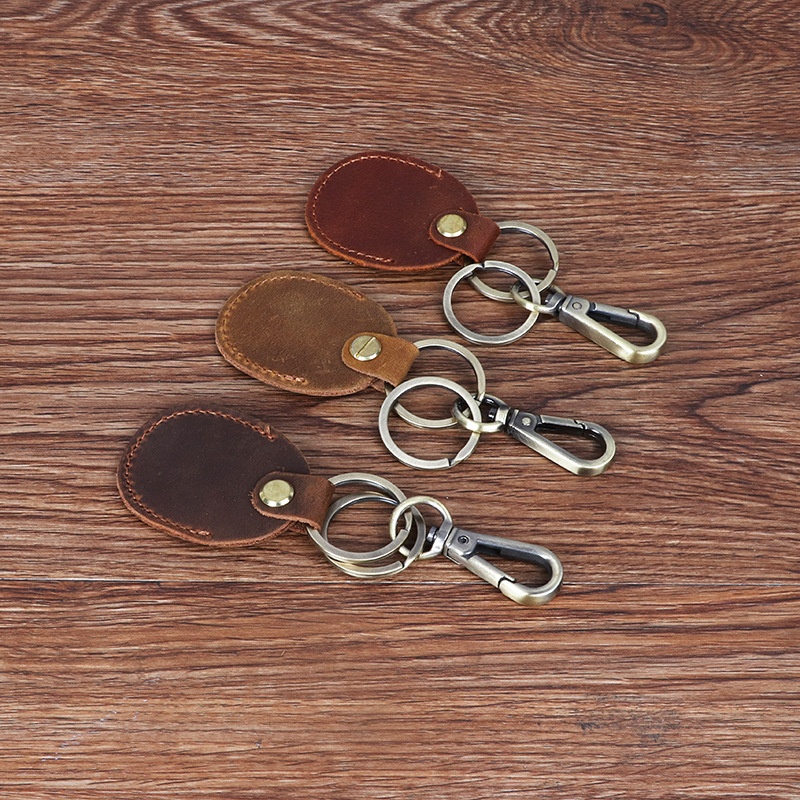 2025秋冬广州厂家真皮疯马牛皮钥匙扣电梯门禁卡套创意礼品五金