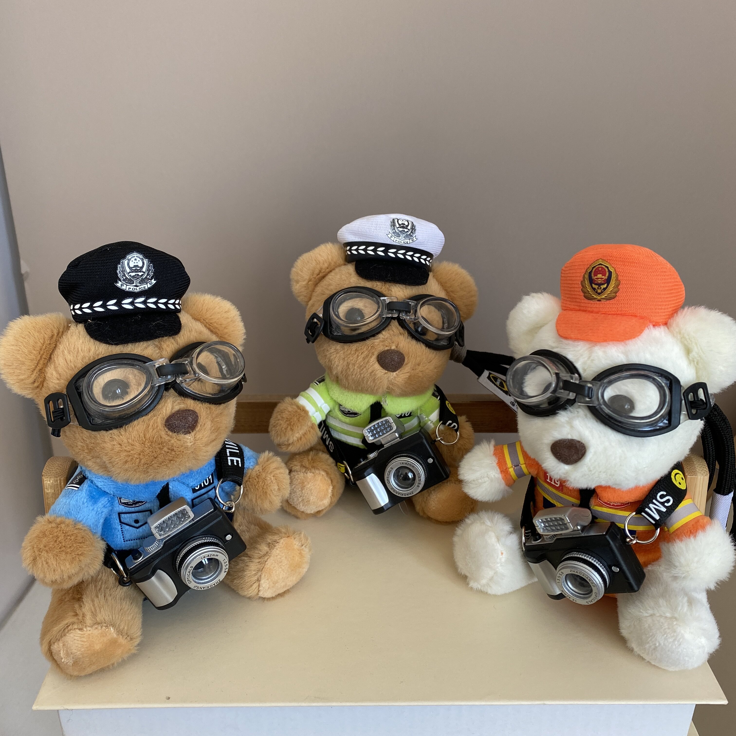 警察消防小熊公仔网红铁骑玩偶毛绒玩具交警挂件泰迪熊可爱钥匙扣