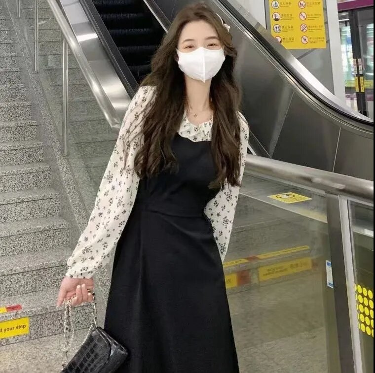 绿色茶歇碎花连衣裙接假两件长裙