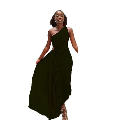 One-shoulder cut-out pressed pleated dress单肩镂空压褶连衣裙