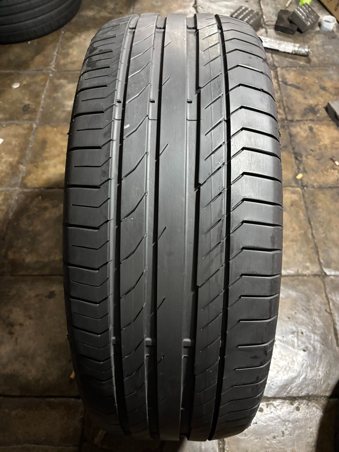 255/55R20马牌轮胎CSC5 110W 适配:别克昂科雷/路虎二手拆车胎