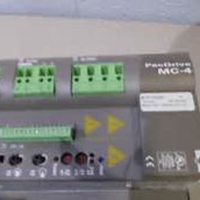 现货SCHNEIDER电机Elau伺服控制器SM070-60-010-P 0-44-S1-B0