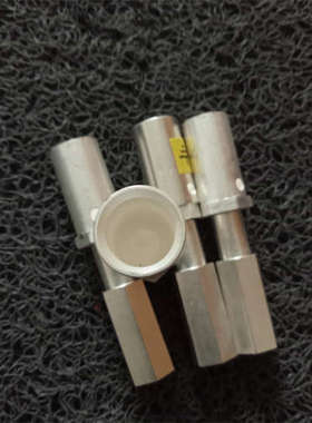 法国Proconect\t母插头331232S 3PX4 （母插头）