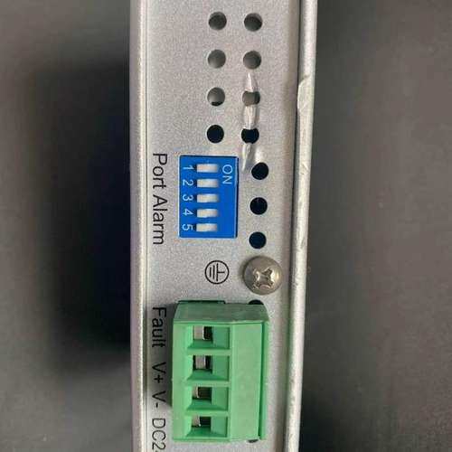 Korenix科洛理思JetNet2005交换机，面板有一处磕碰，功能包好