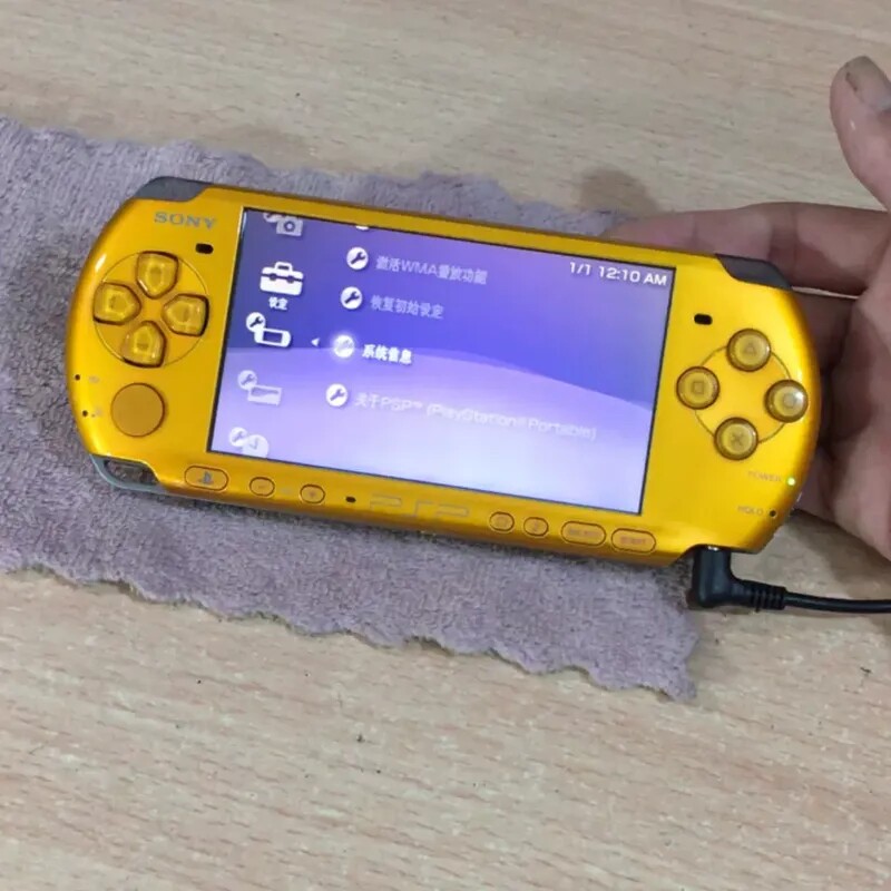 议价索尼PSP3006游戏机便携掌机金黄色限量版