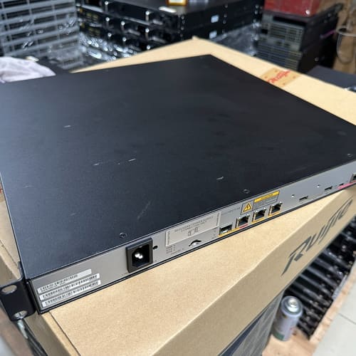 议价华为接入路由器型号：AR2220E