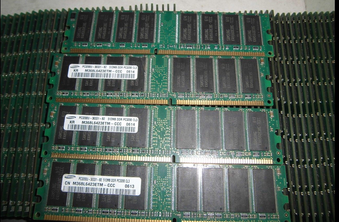 Samsung三星  拆机原装DDR内存条128/256/512/1g 333/400m议价