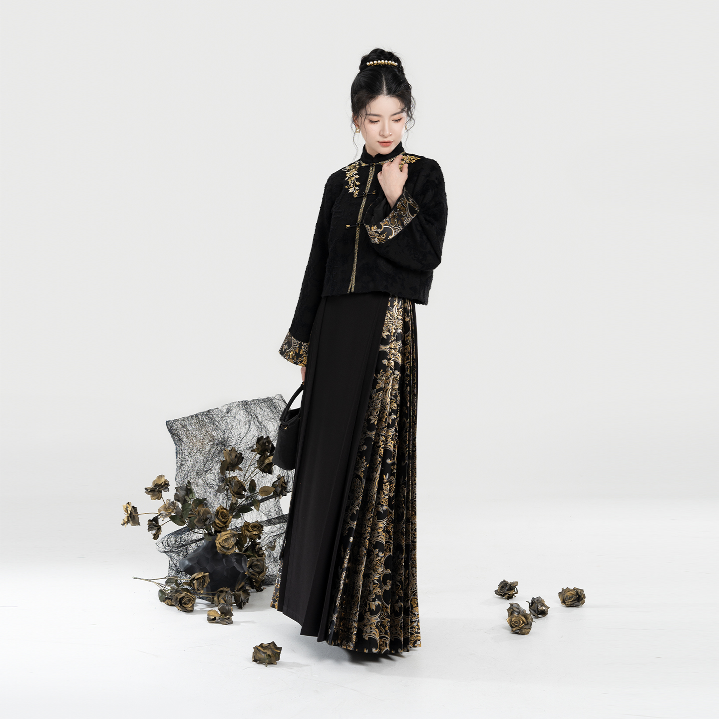 织造司[金盏牡丹]优雅黑金系明制汉服立领对襟短衫妆花织金马面裙