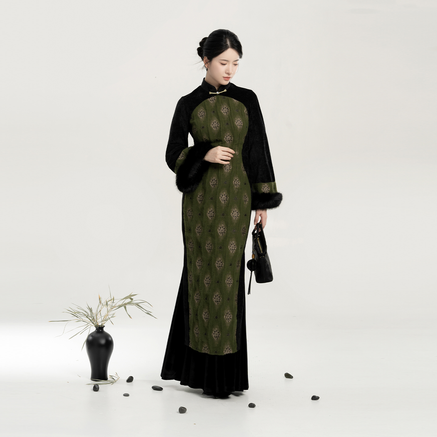 织造司[青黛湖]新中式丝绒改良旗袍长袖连衣裙女修身鱼尾裙半身裙