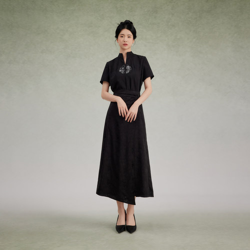 现货秀圆织造司新中式国风花窗织银微立领衬衫上衣女凡尘间半身裙