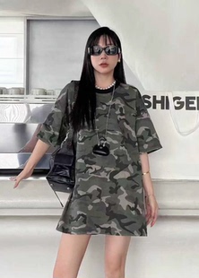美式 詩歌蘭女裝 2025秋款 9631個性 磨破迷彩T恤女 街頭潮流中長款