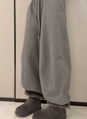 现 诗歌兰女装2025冬款25-1038慵懒运动美式字母加绒收口休闲卫裤