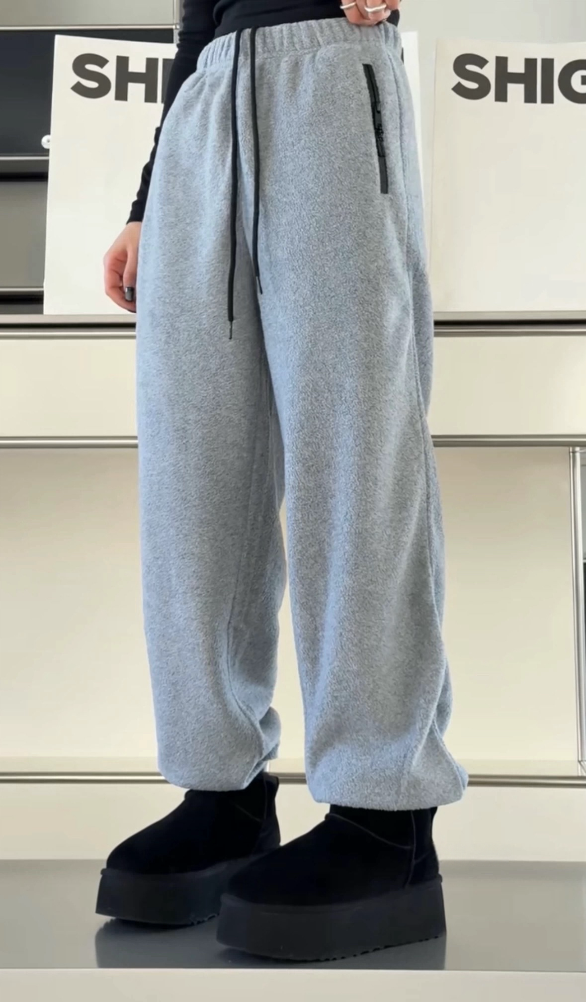 诗歌兰女装2025冬款 15012休闲运动美式松紧腰拉链收口加绒卫裤女